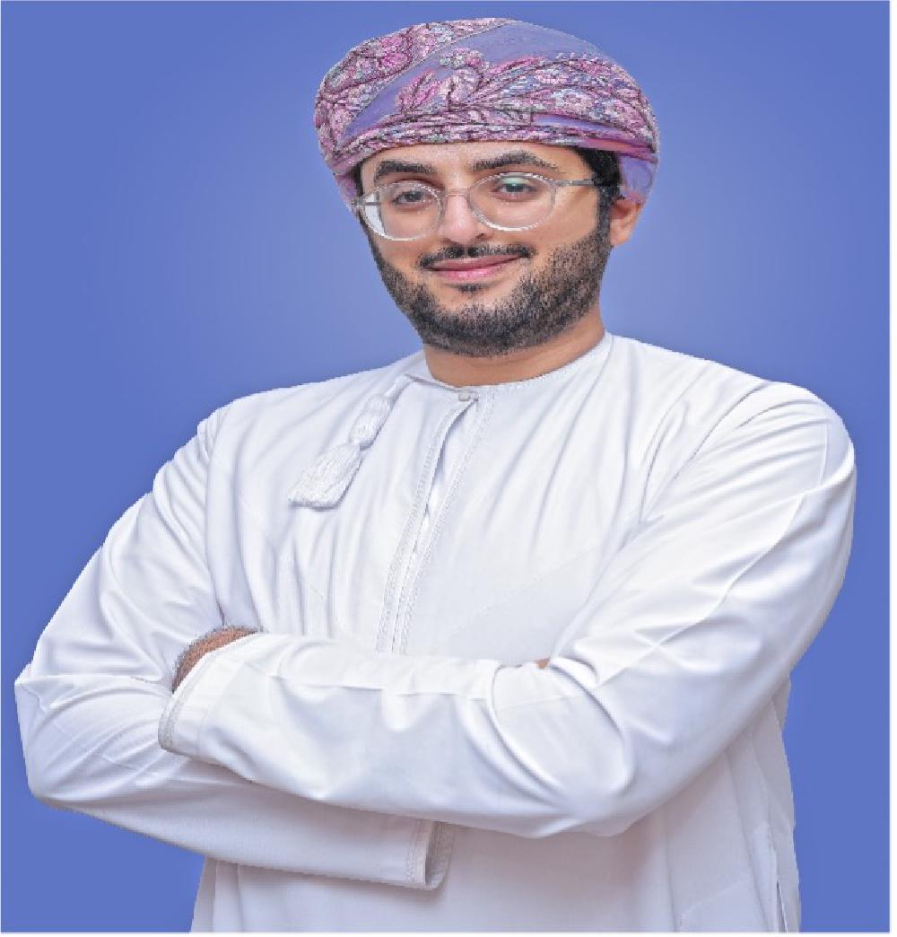 عبدالعزيز راشد سعيد العبري
مصمم/ مسوق/ مختص بالمؤثرات البصرية.
